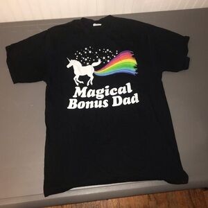 Magical Bonus Dad black tee with unicorn rainbow short sleeve shirt size medium